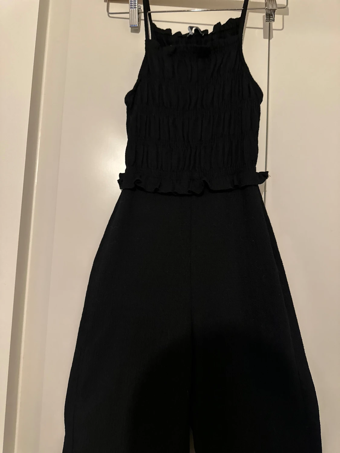 Svart byxdress från Bershka s/xs - 4