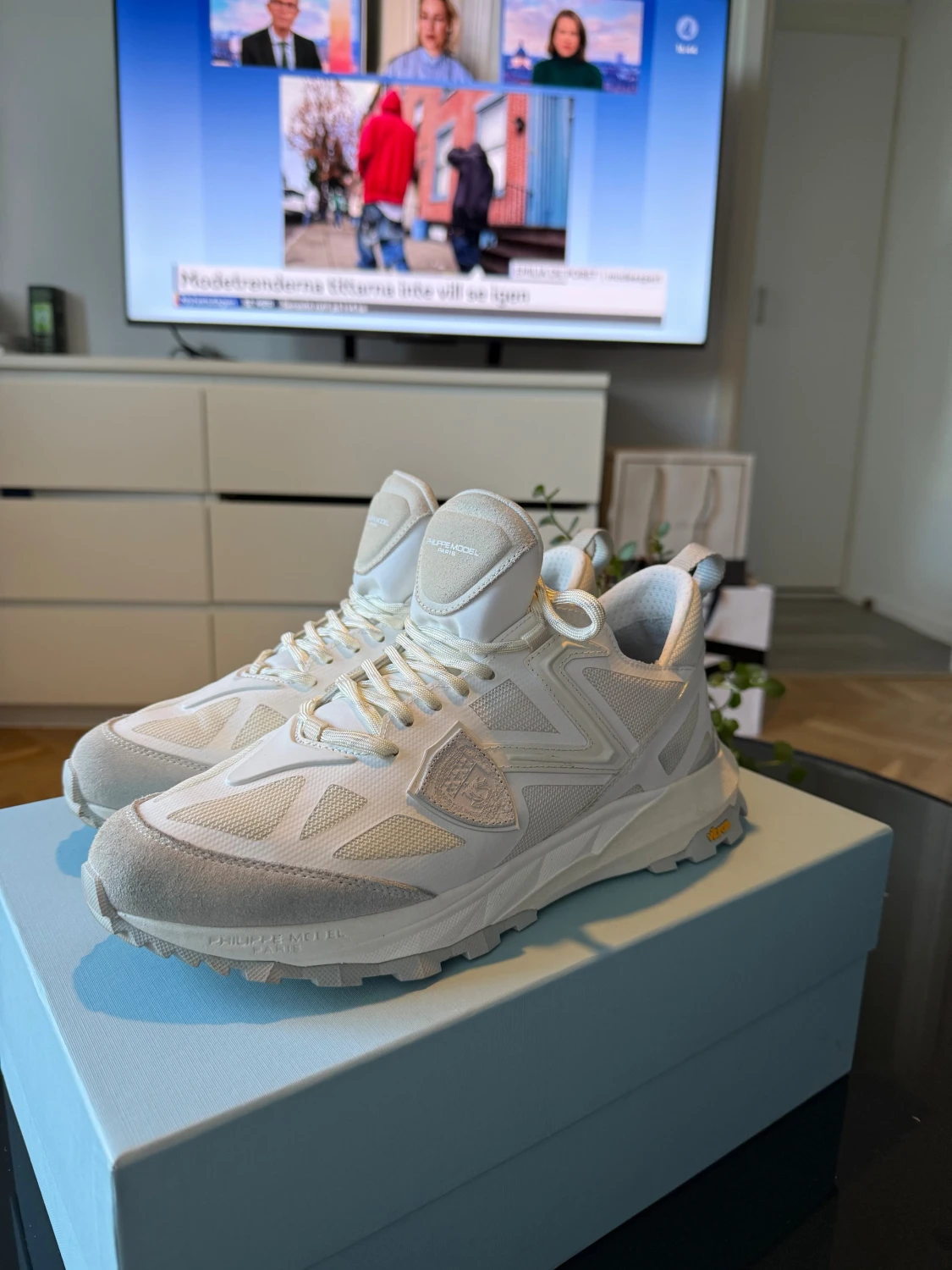 Vita Philippe Model sneakers med Vibram-sula