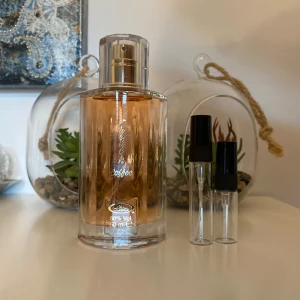 French Coffee 5ml - Säljer 5ml (45kr) eller 3ml (35kr) av supergoda French Coffee från Al Rehab i glasdecant. Noter: coffee, vanilla, caramel, milk, sugar, cinnamon, cocoa. Doftar sött som kaffekaramell godis☕️🍦🍮😋👌 Postar snabbt i vadderat kuvert💌