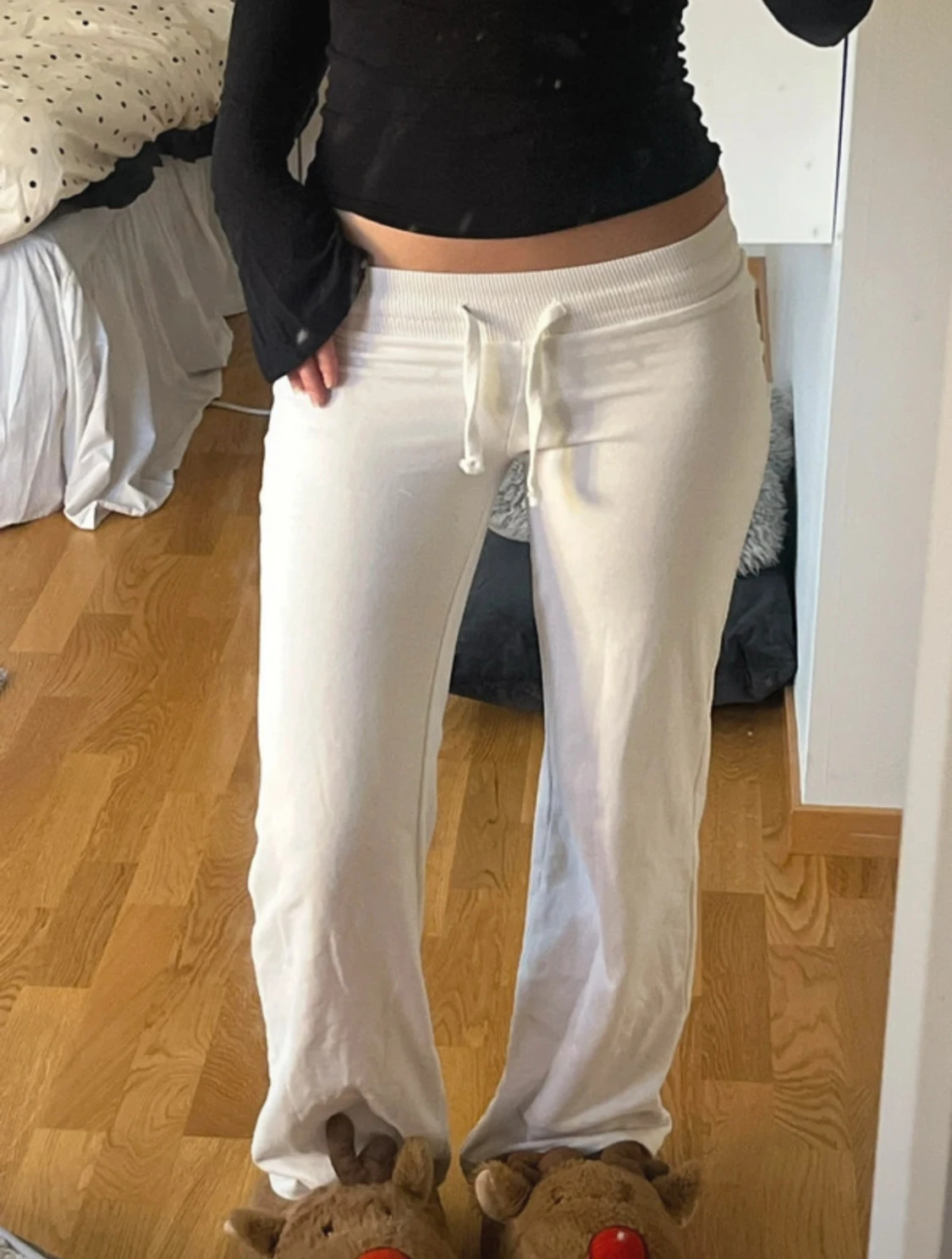 Lowwaist bootcut mjukisbyxor