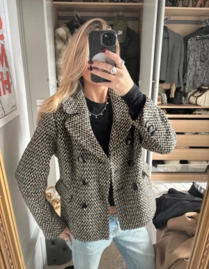 Peacoat - Sååå snygg jacka och varm med ull💞 Size 10 men passar mig som är xs/s