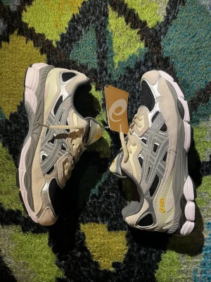 Asics gel  - Säljer nu mina asics har aldrig använt dem. Har inte tyckt att de e särskilt snygga. Bara skriva om ni undrar nått💪🏽 