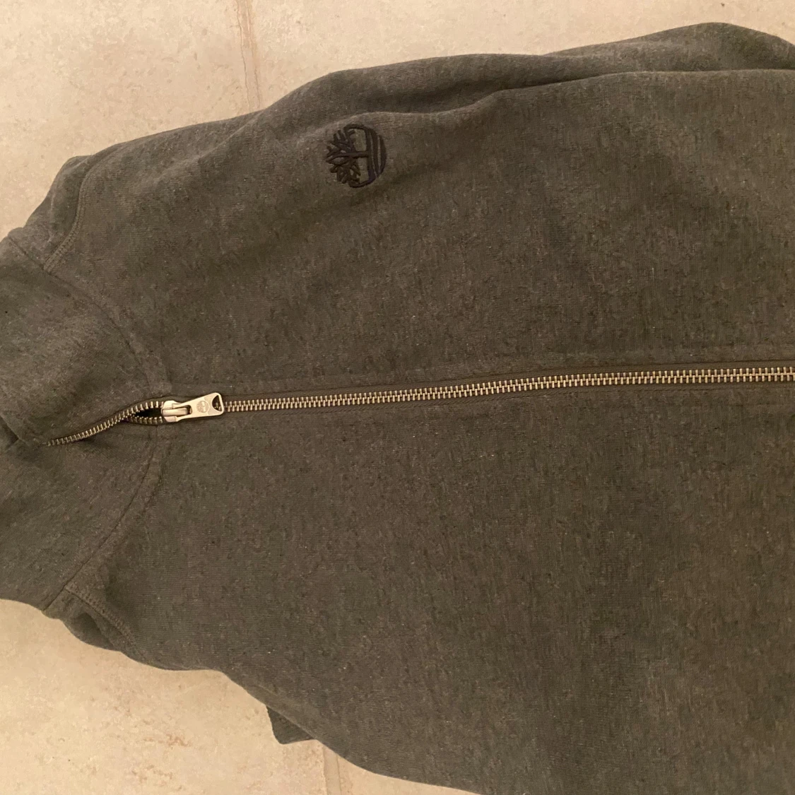 Grå tröja med dragkedja från Timberland - 2