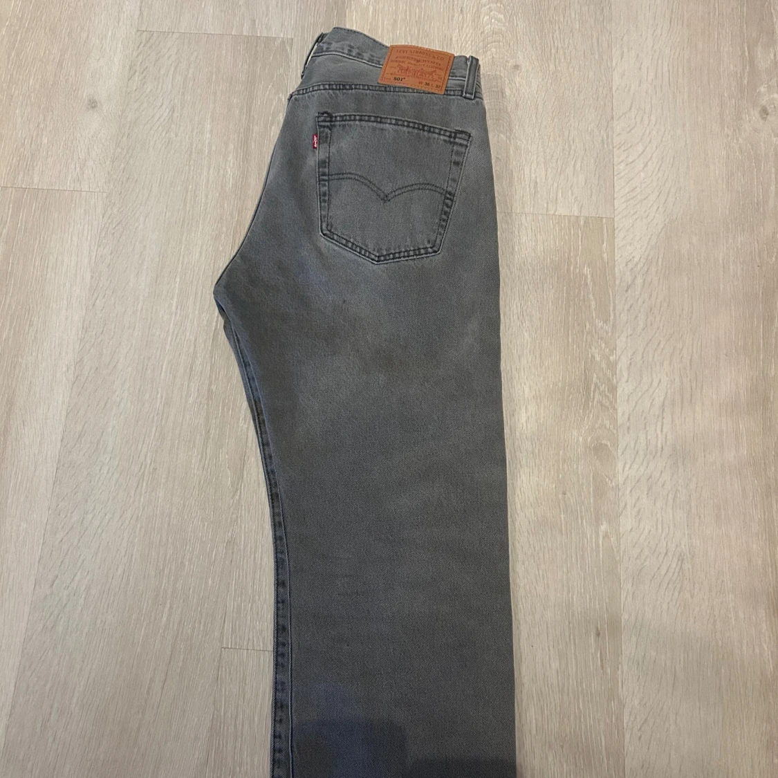 Grå Levi's 501 jeans straight fit