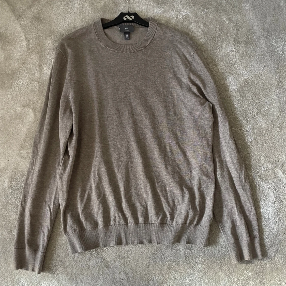 Beige slim fit tröja från H&M