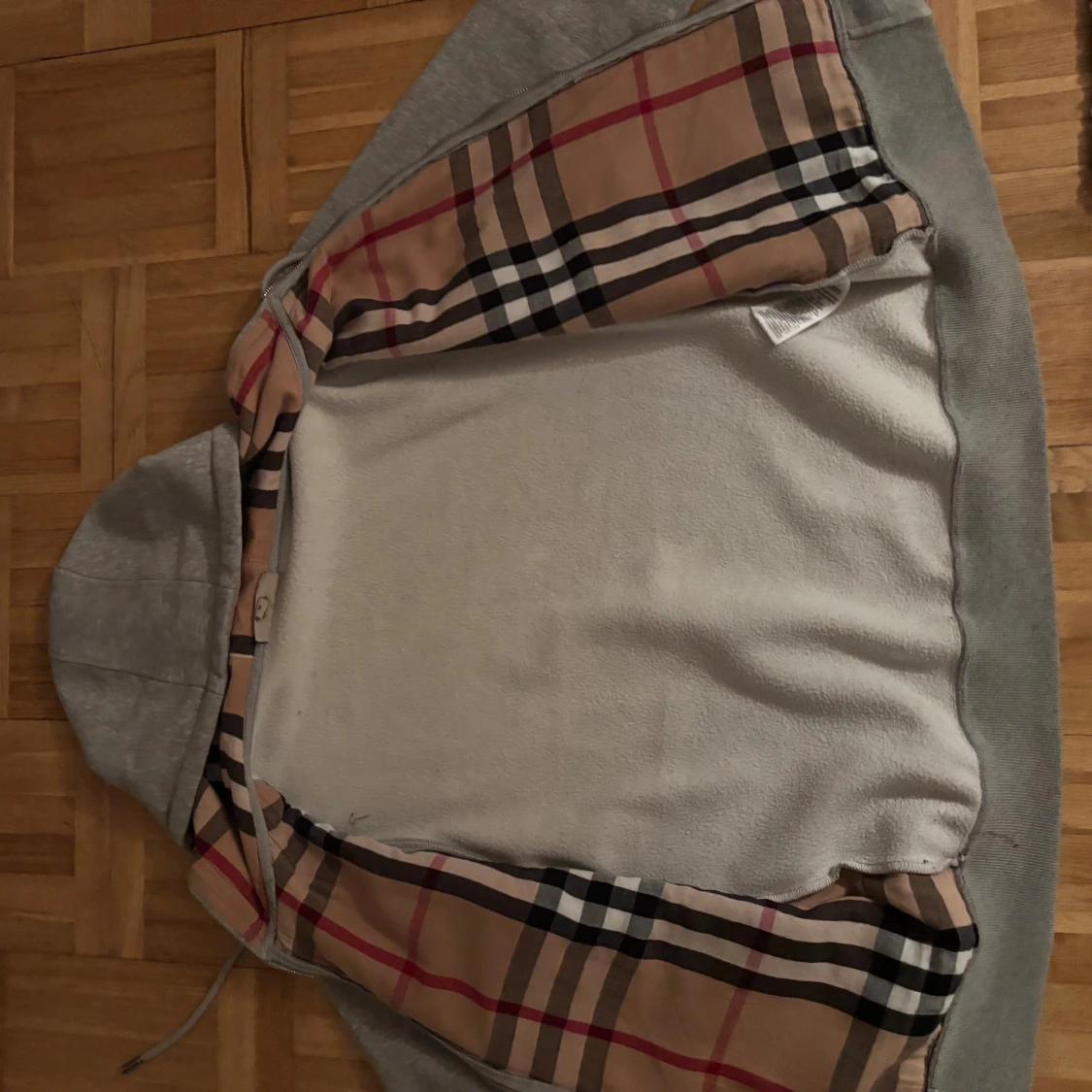 Grå Burberry hoodie med dragkedja - 3