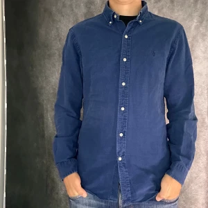 Ralph lauren skjorta - Mycket fint skick | Size M  | fraktar spårbart inom 24 timmar |  för att köpa klicka ” köp nu” | vid frågor skriv ett meddelande |
