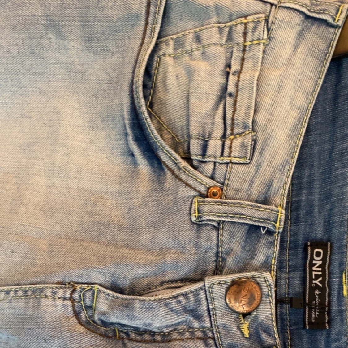 Ljusblå jeanskjol från ONLY - 1