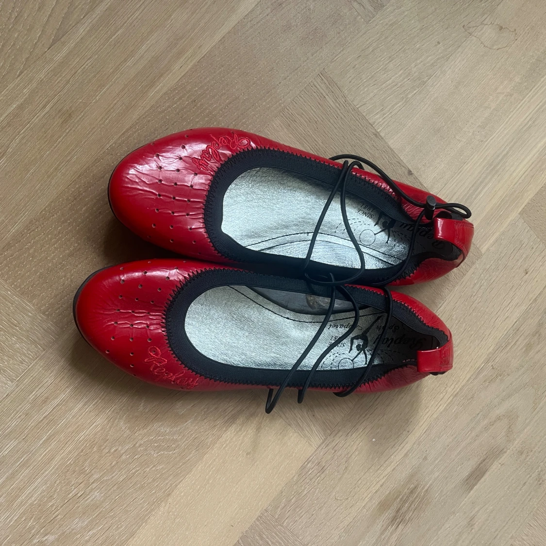 Röda Replay ballerinaskor med snörning - 2