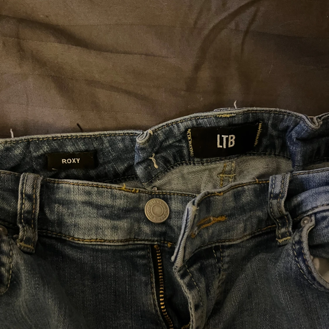 Blå slitna jeans från LTB Roxy - 3