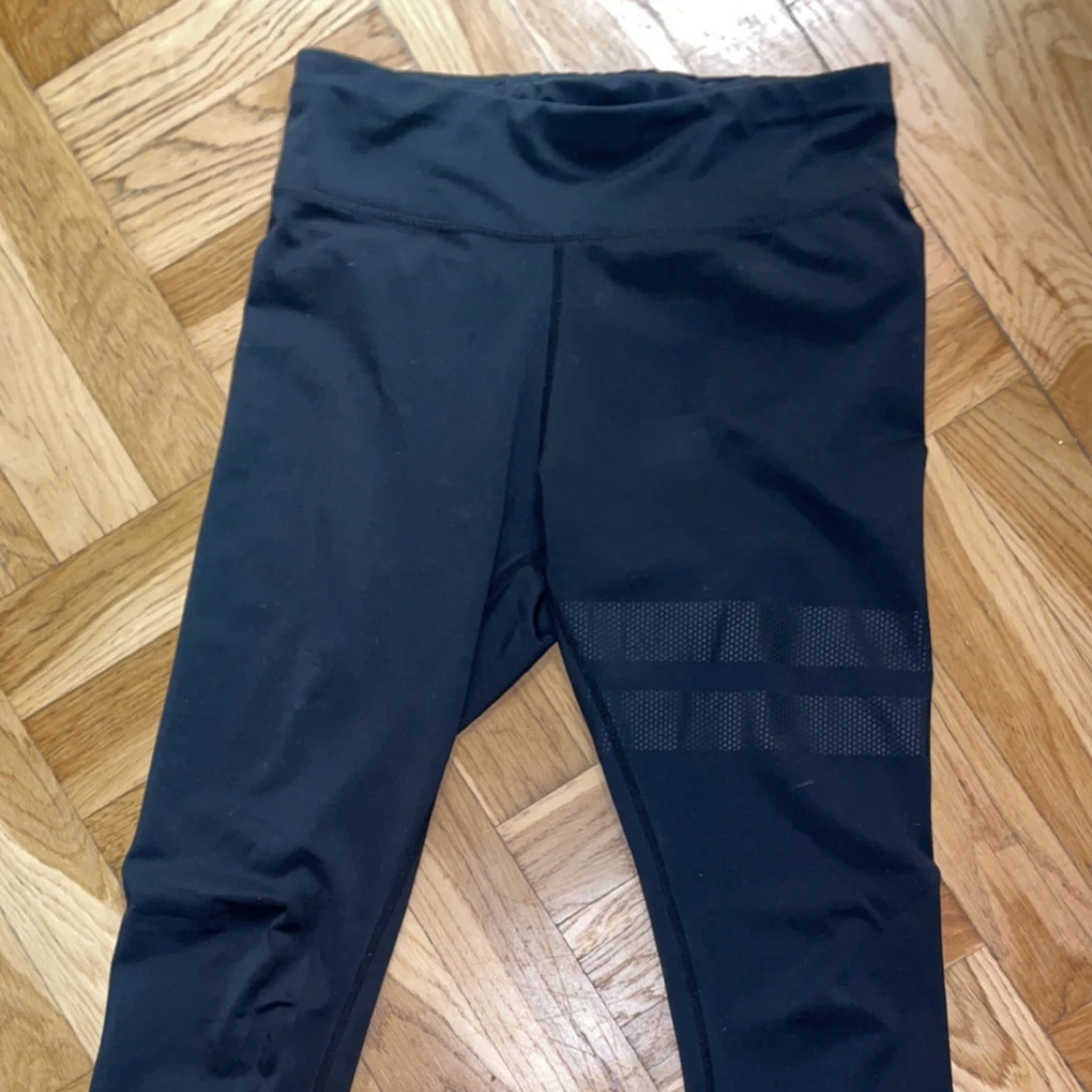 Svarta höga leggings i stretch - 1