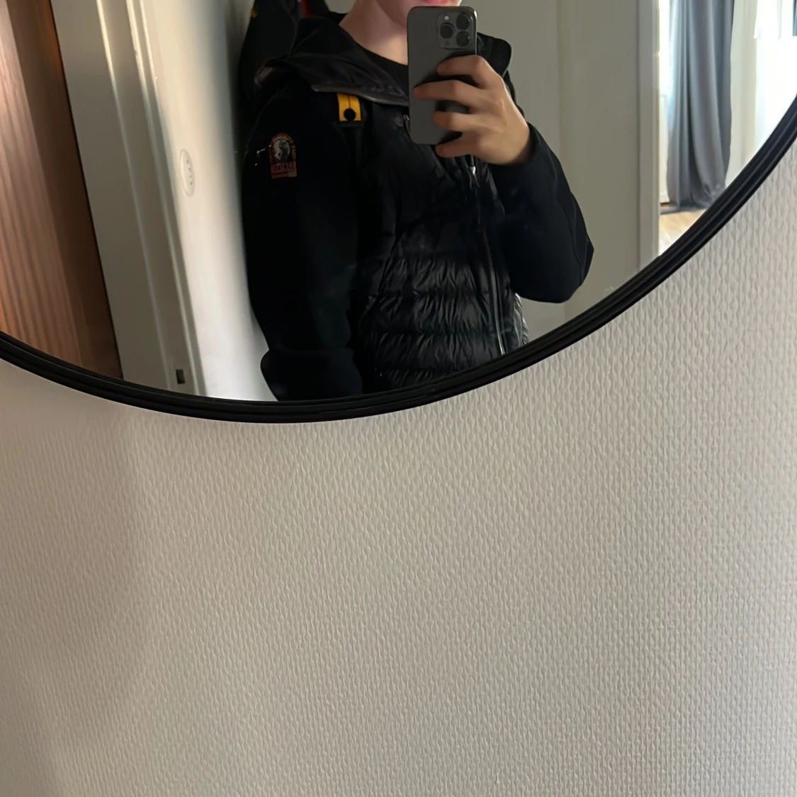 Svart dunväst från Parajumpers