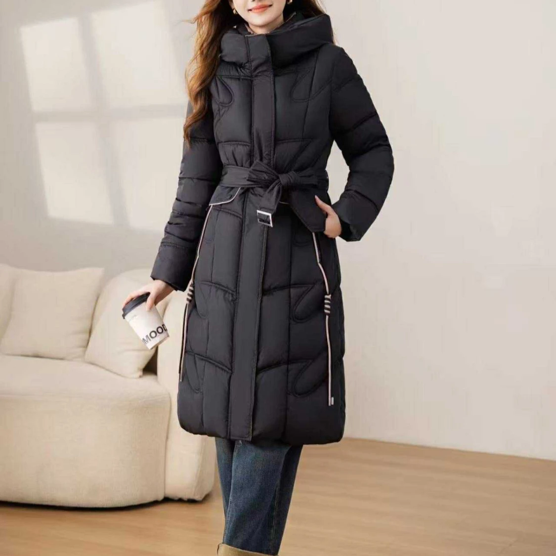 Svart lång pufferjacka med bälte - 1