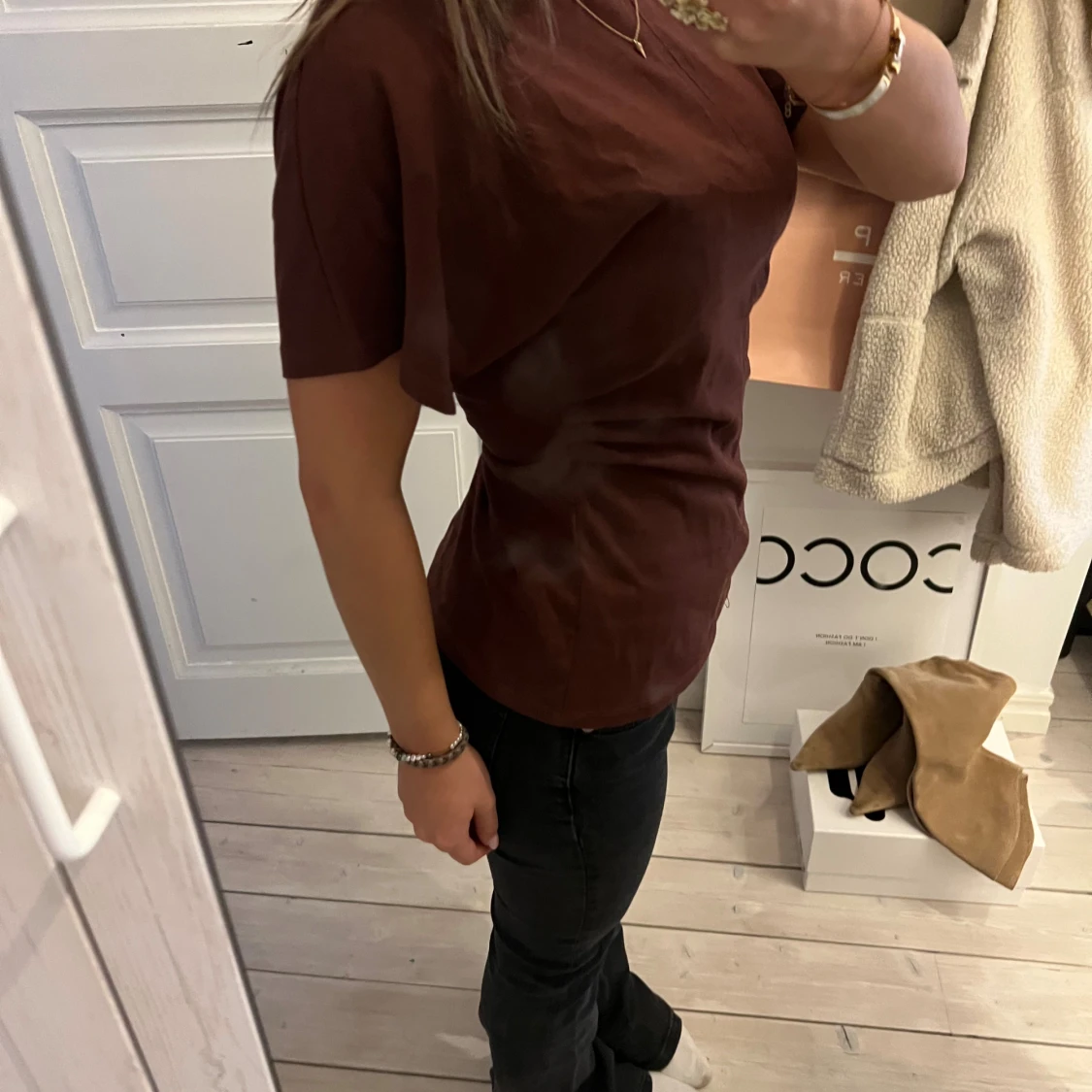 Topp med insydd midja från Zara - 2