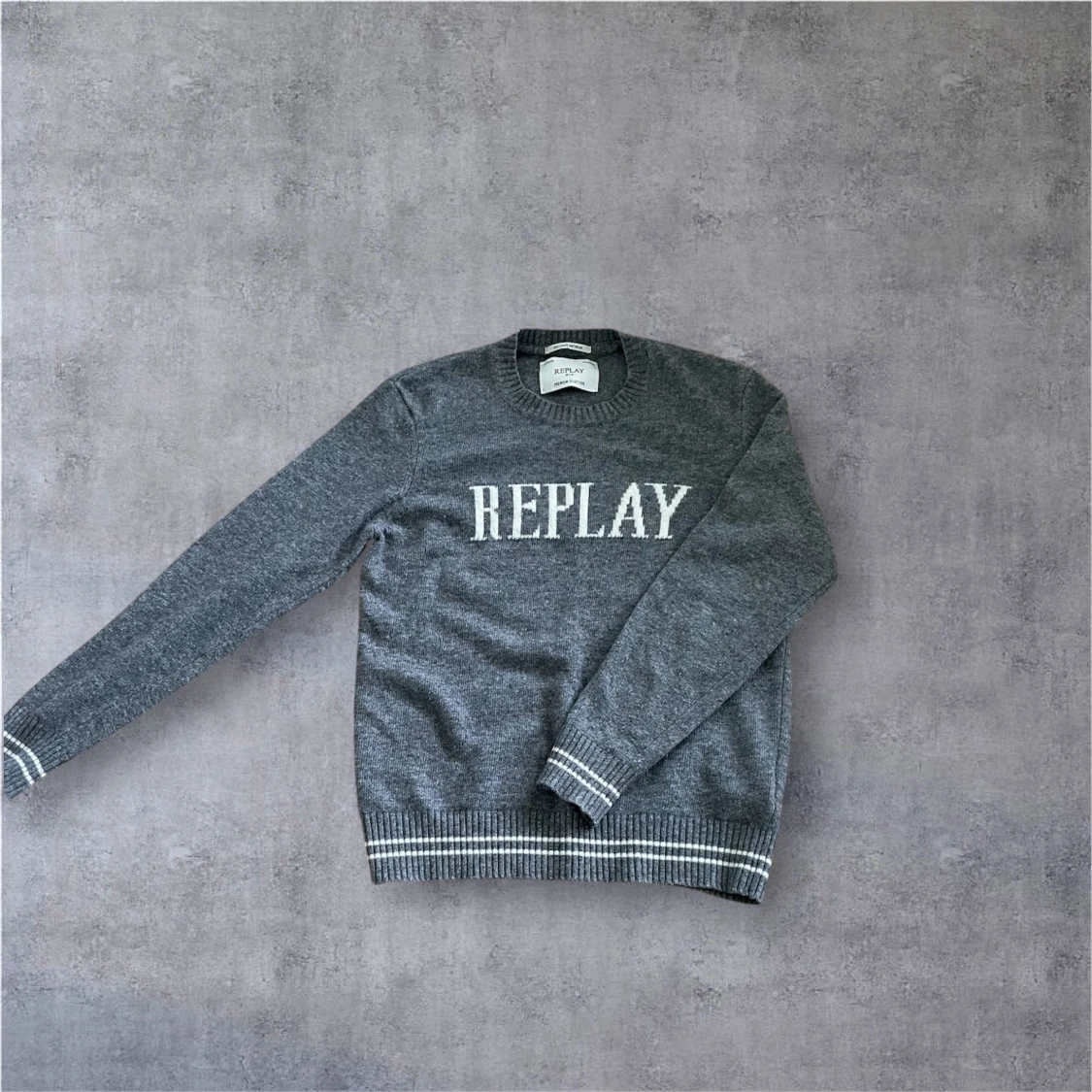 Grå stickad tröja från Replay