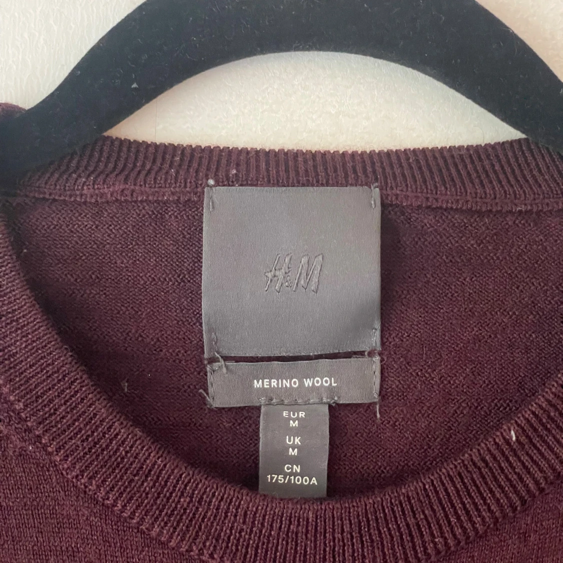 Vinröd merinoullströja från H&M - 1