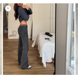 Grå raka jeans från AlohA - Snygga grå jeans från Alobha Label. Jeansen är lågmidjade. Aldrig använda och alla prislappar kvar då jag fick fel storlek skickad till mig❤️🥰❤️❤️storlek XS regular