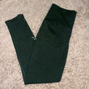 Oner Active tights - Oner Active tights. Modell: Effortless Seamless. Färg: Evergreen. 