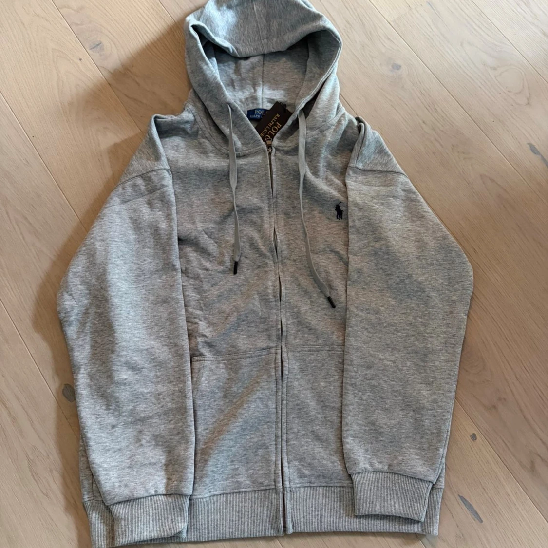Grå hoodie från Polo Ralph Lauren