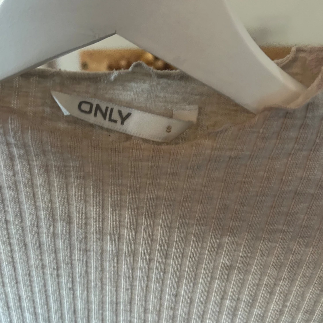 Beige ribbad långärmad topp från ONLY - 2