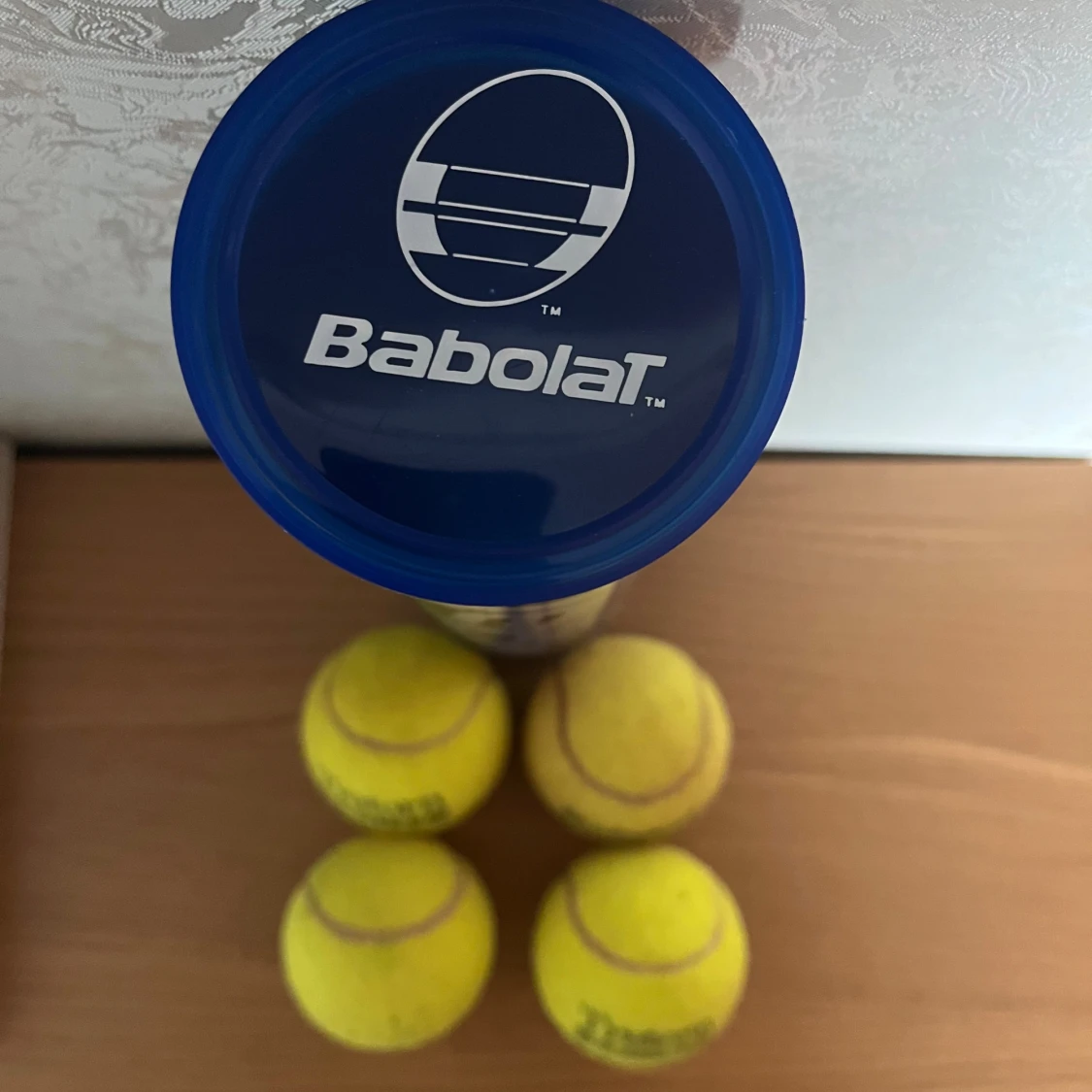 4st Tennisbollar + rör med lock - 1