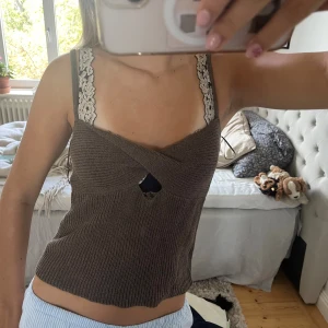 Brun topp - Brun topp ifrån Zara