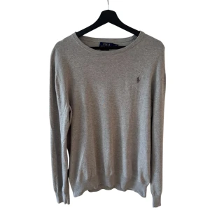 RALPH LAUREN TRÖJA - Ralph Lauren tröja - Storlek M- Pima Cotton - Mycket fint skick - Hör av er vid minsta fundering // Deluxecloset 