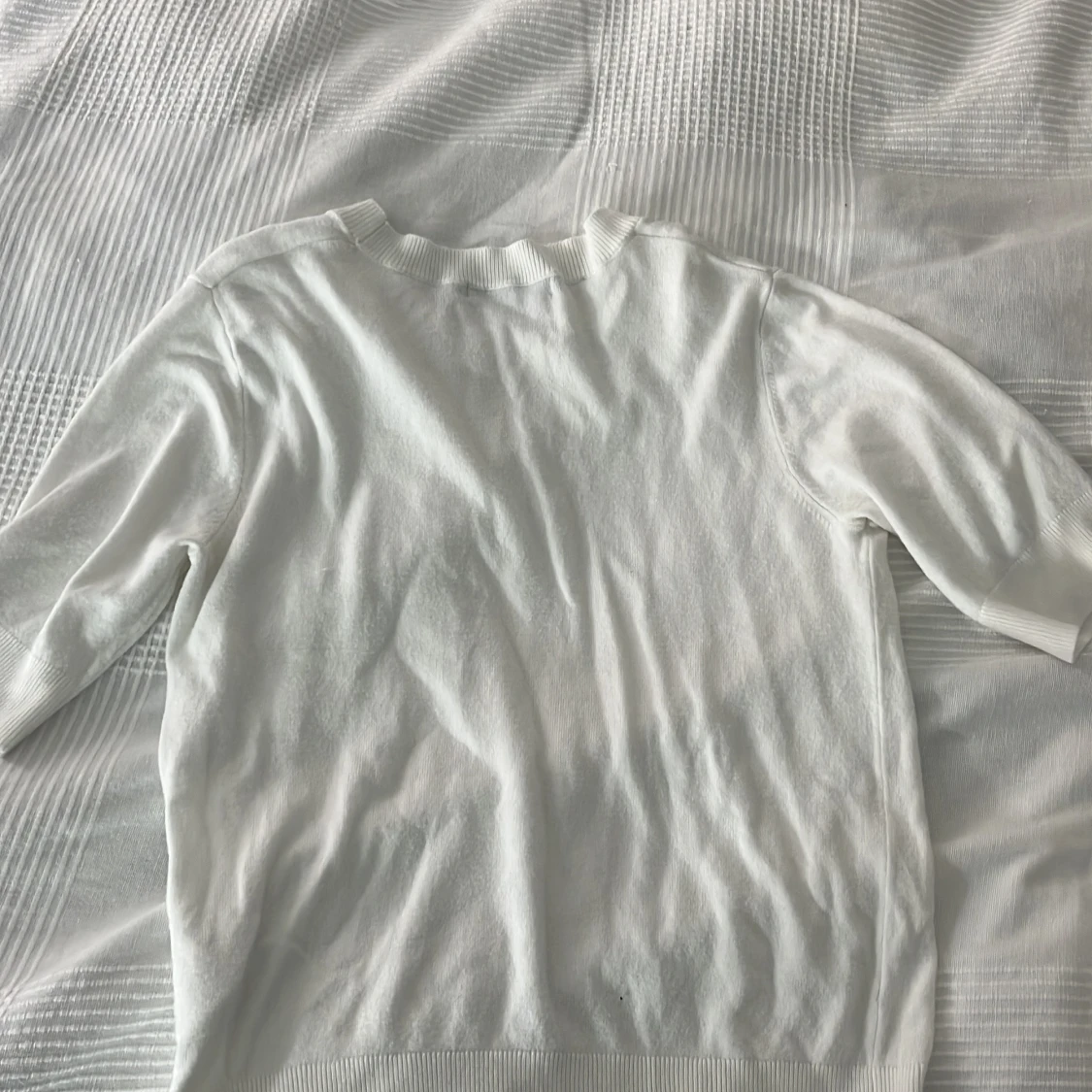 Vit stickad tröja från 157, S - 1