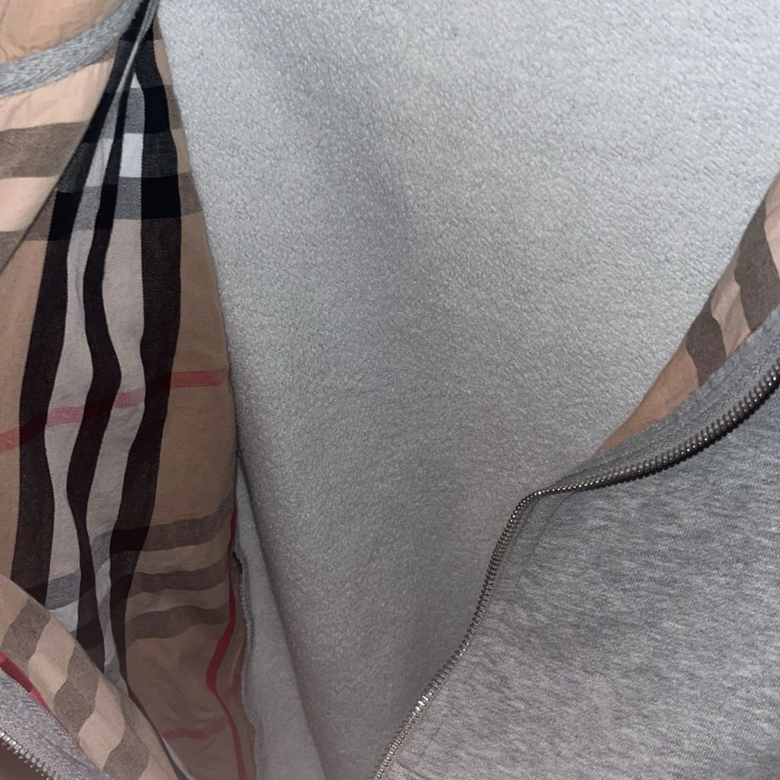 Burbbery hoodie  - 1