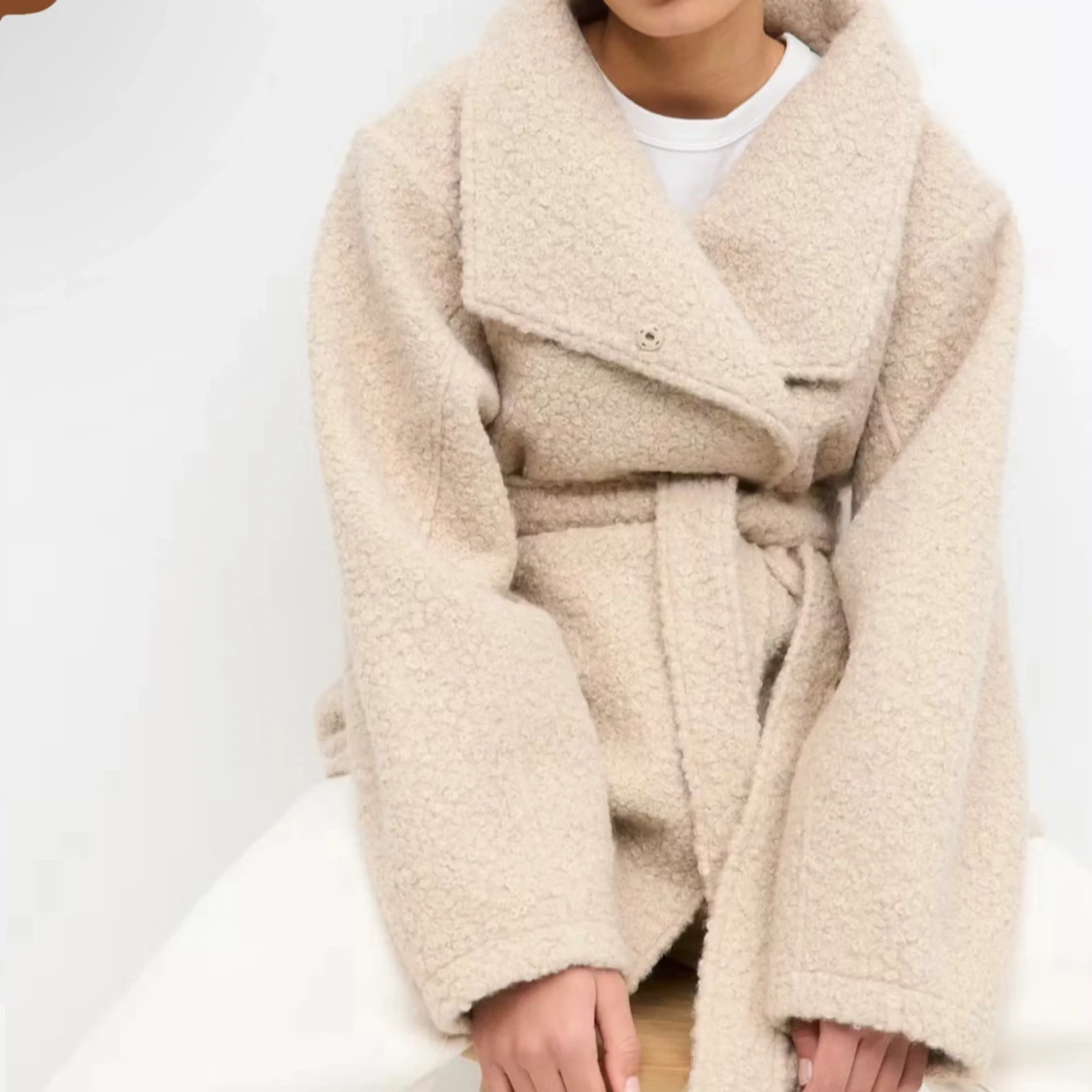 Beige teddyjacka med bälte - 2