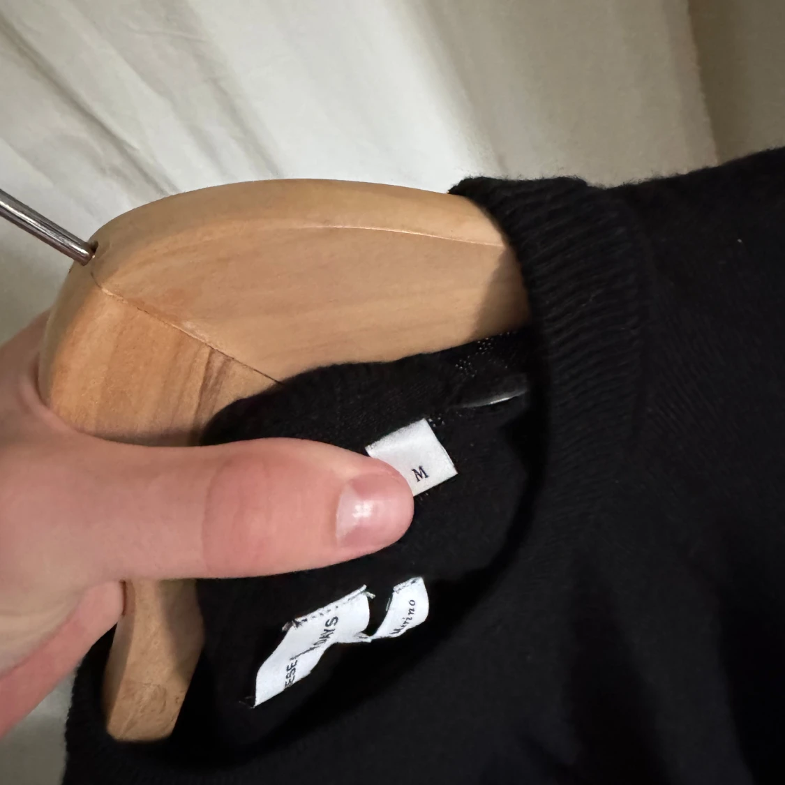 Svart merinoulltröja från These Glory Days - 2