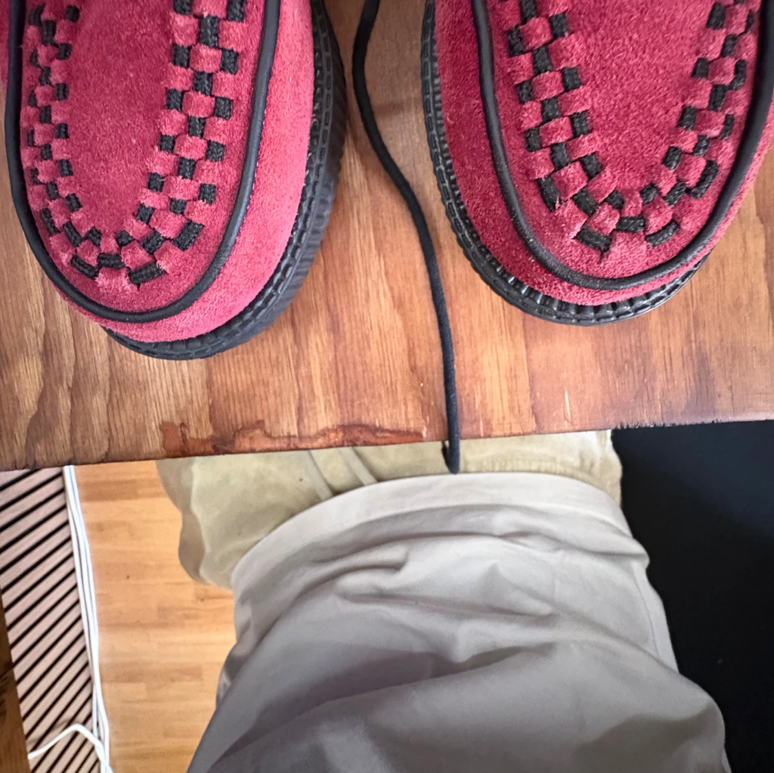 Röda creepers från T.U.K i mocka - 4