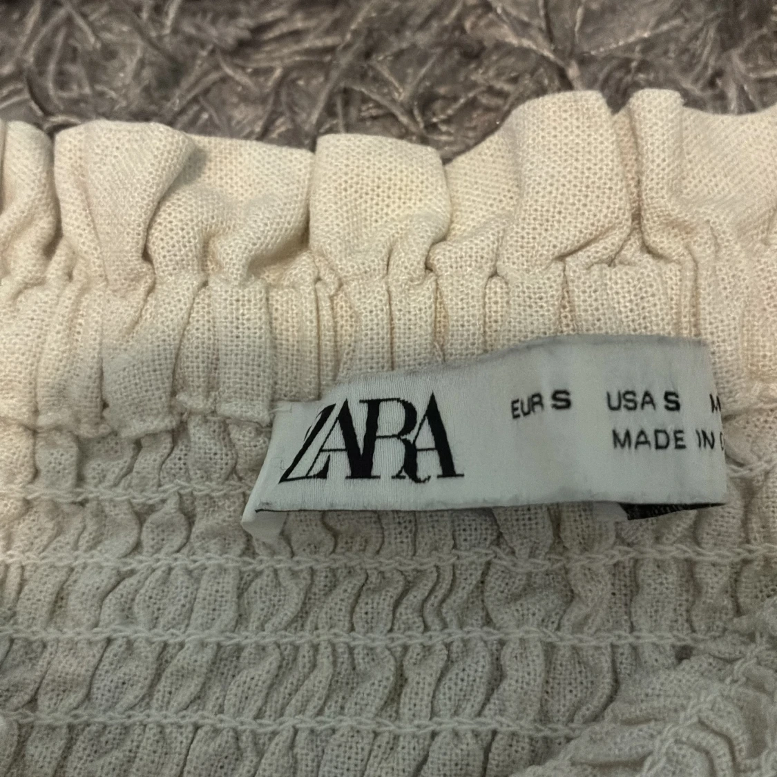 Beige kortkjol med snörning från Zara - 3