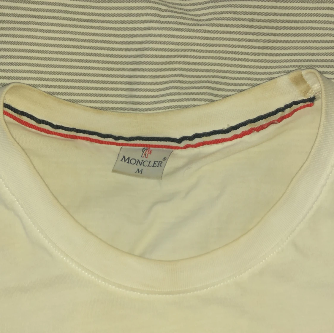 Vit t-shirt från Moncler - 1