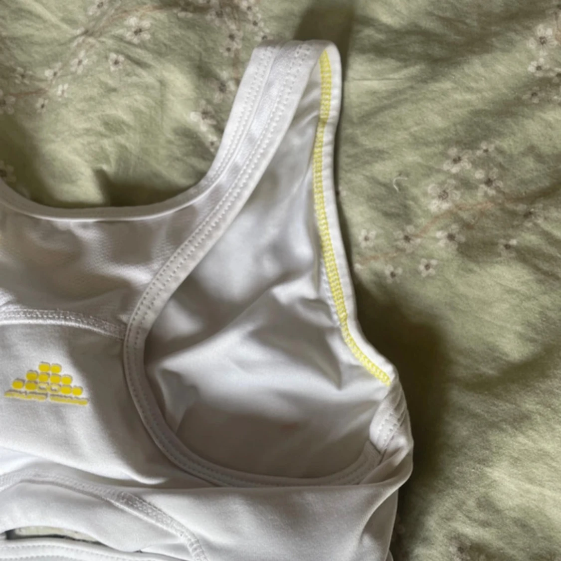 Vit sporttopp från H&M Sport S - 3