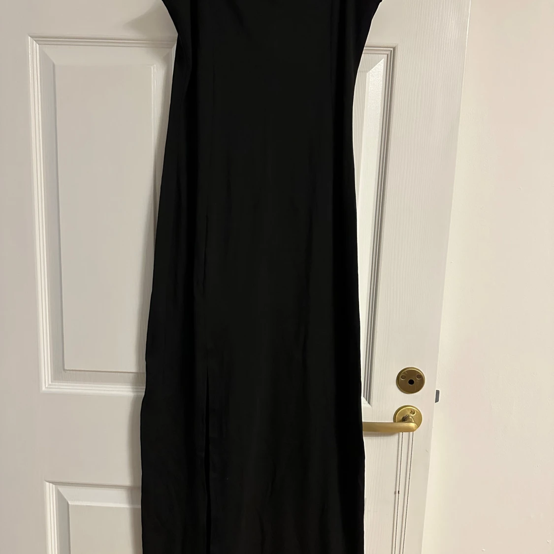 Svart långklänning från Elam W