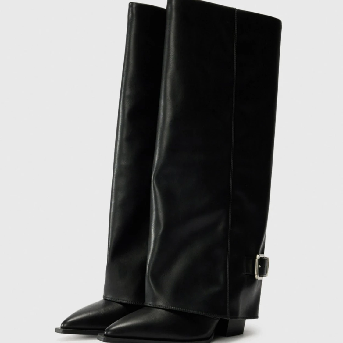 Snygga högklackade boots - 1