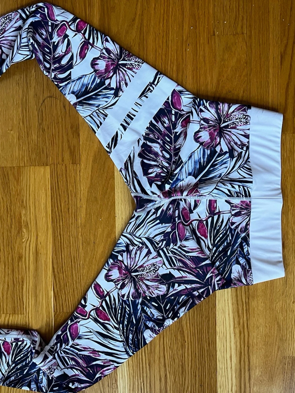 Blommiga leggings från Stronger M