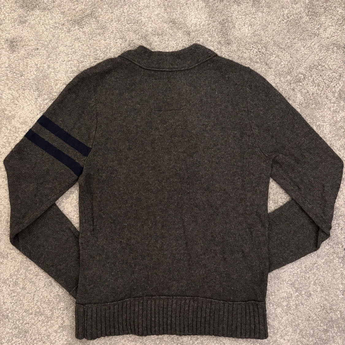Abercrombie & Fitch Cardigan - 1