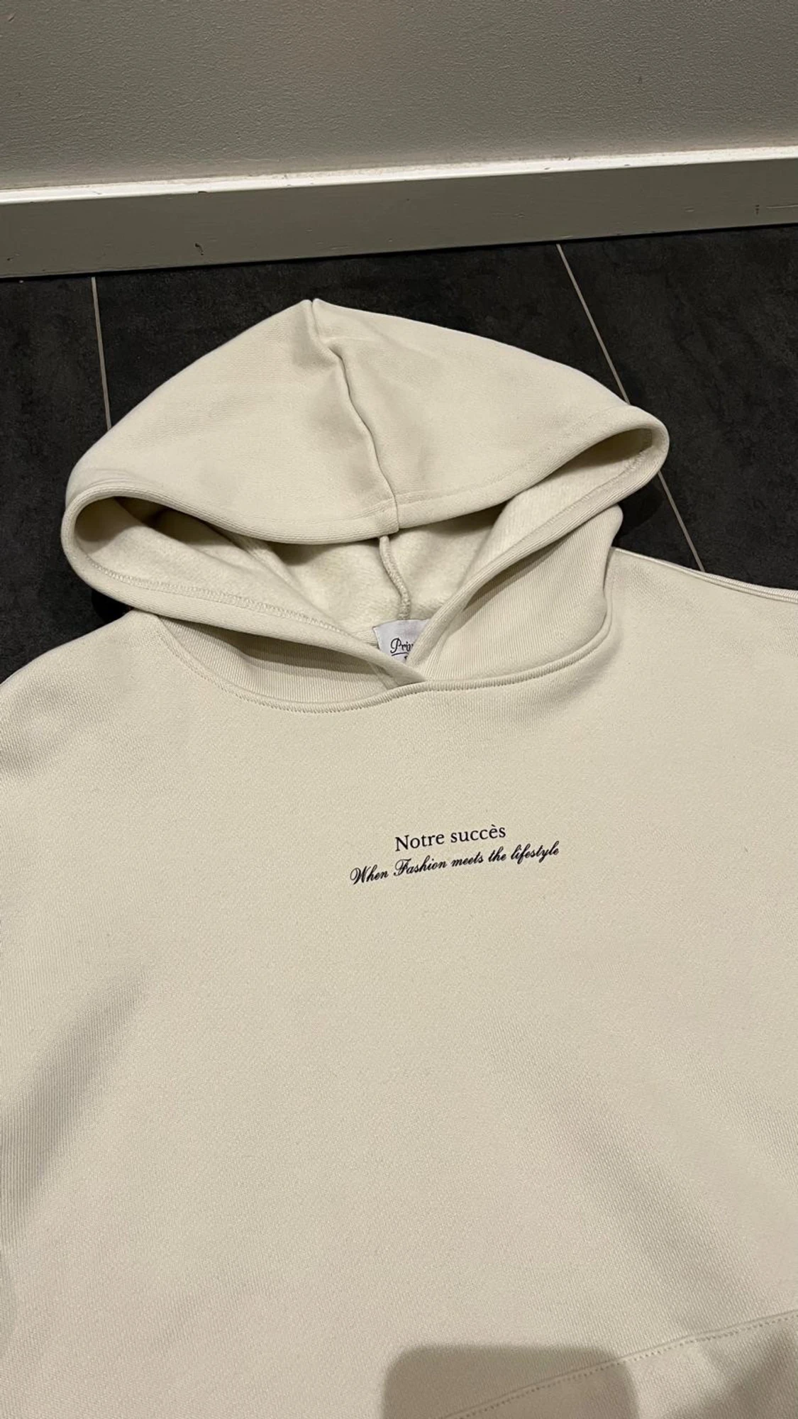 Notre Succès St.Moritz crémefärgad hoodie - 2