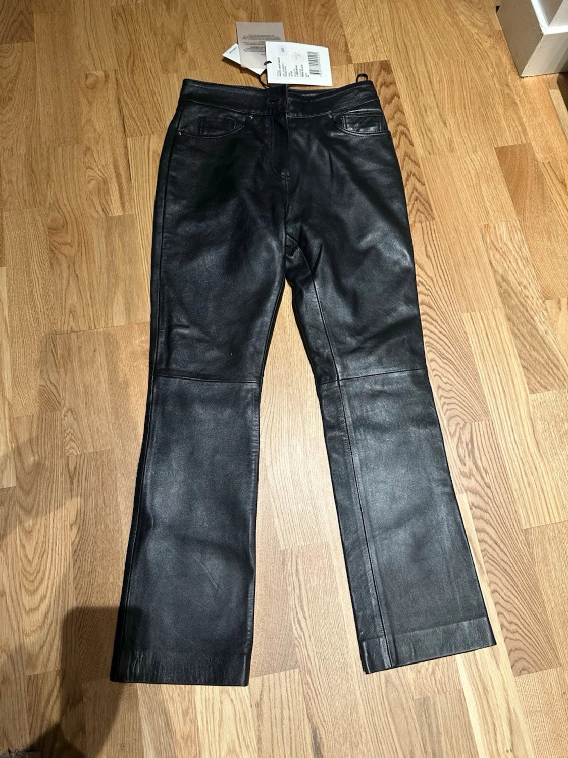 Svarta skinnbyxor Stand Studio strl 34 nya äkta skinn 