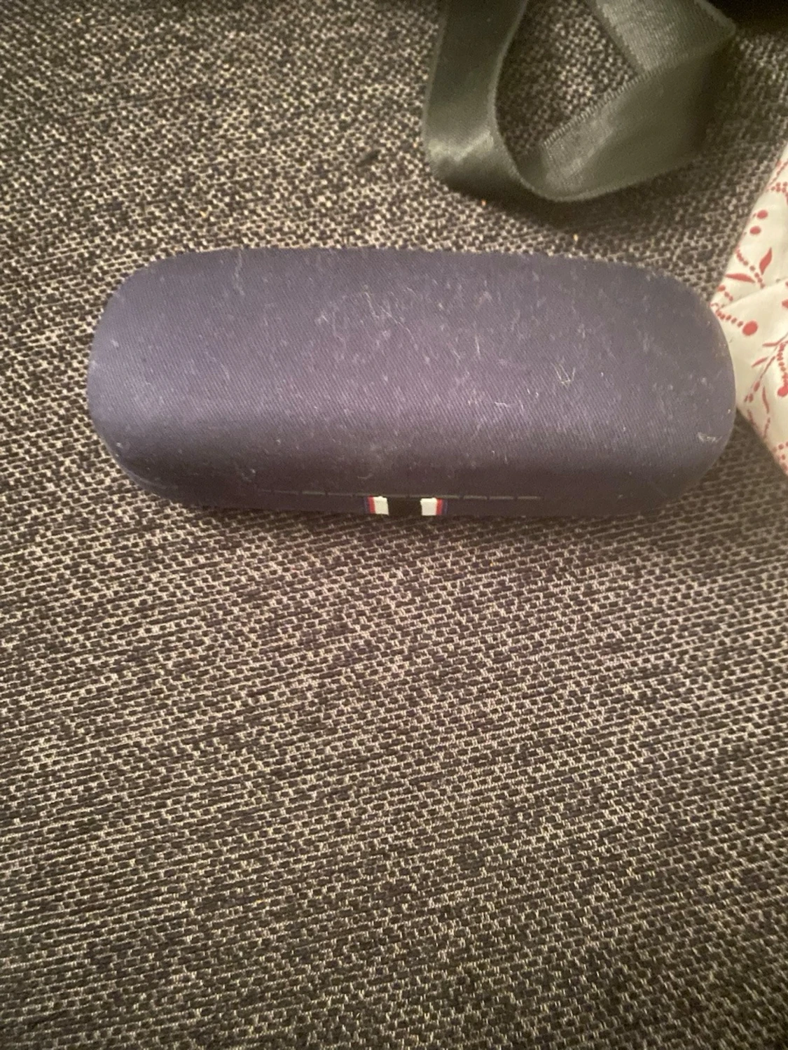 Blå glasögonfodral Tommy Hilfiger - 3