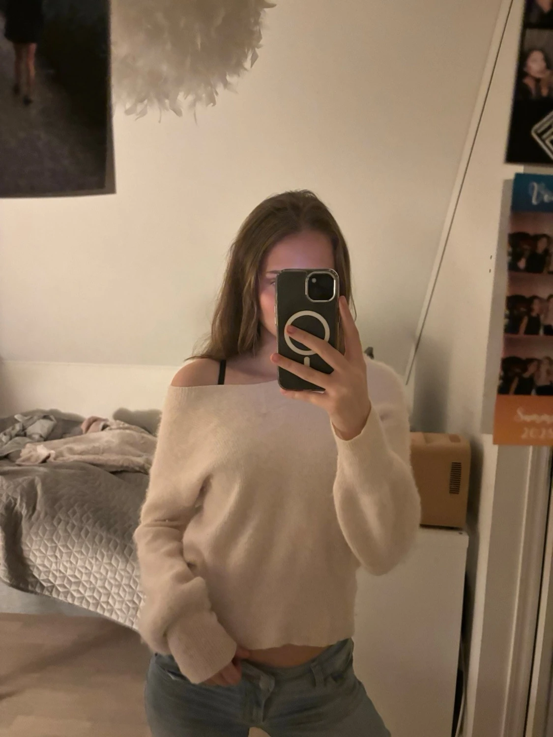 Creme färgad fluffig tröja  - 2