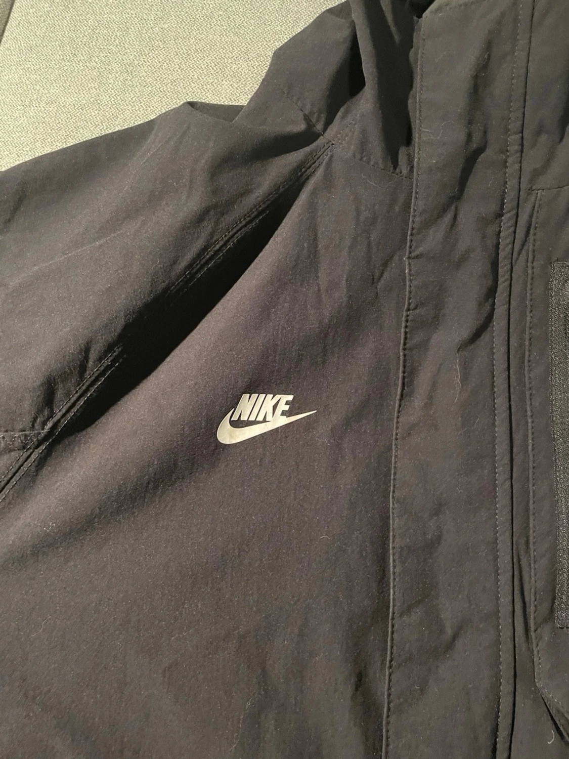 Nike Air Max svart vindjacka med huva - 3