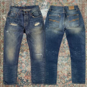 Vintage Nudie jeans Sharp Bengt - Sjukt schyssta vintage Nudie jeans i modellen Sharp Bengt, regular/ loose fit 🙌 Storlek 29/32, A: 39cm B: 106 cm