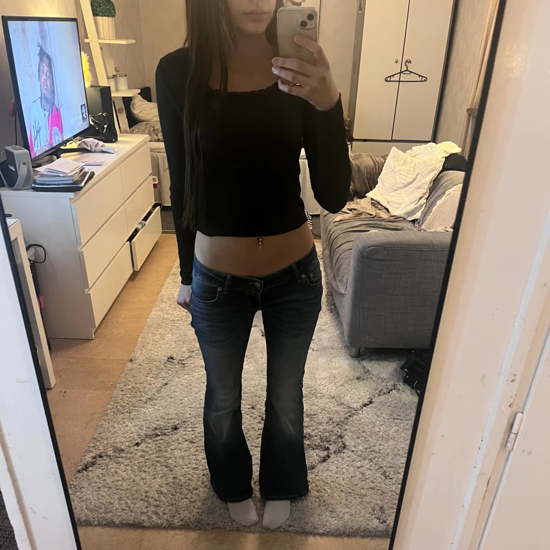 Svart urringad topp med spets