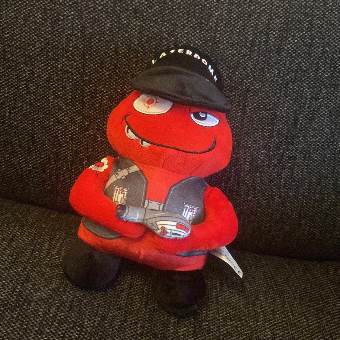 Svart keps med Laserdome-tryck