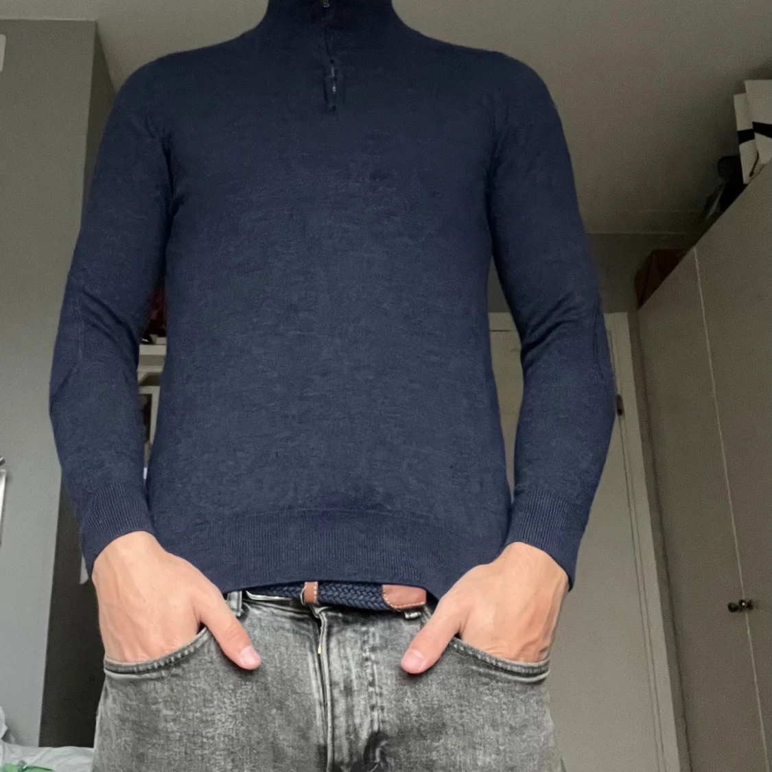 Marinblå merinoull tröja med half zip