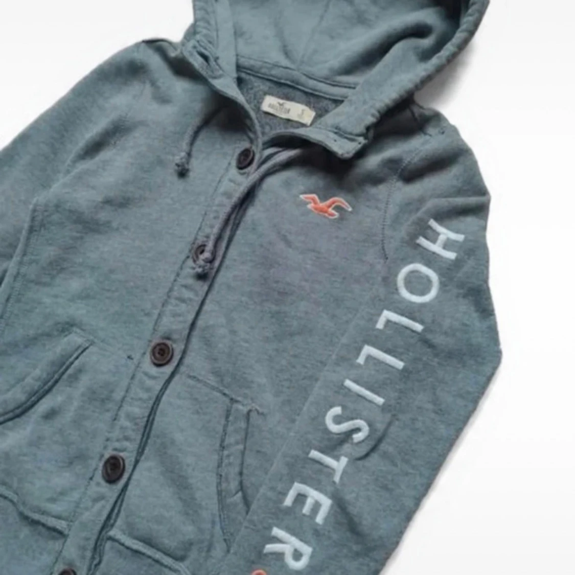 Grå hoodie från Hollister med knappar - 1