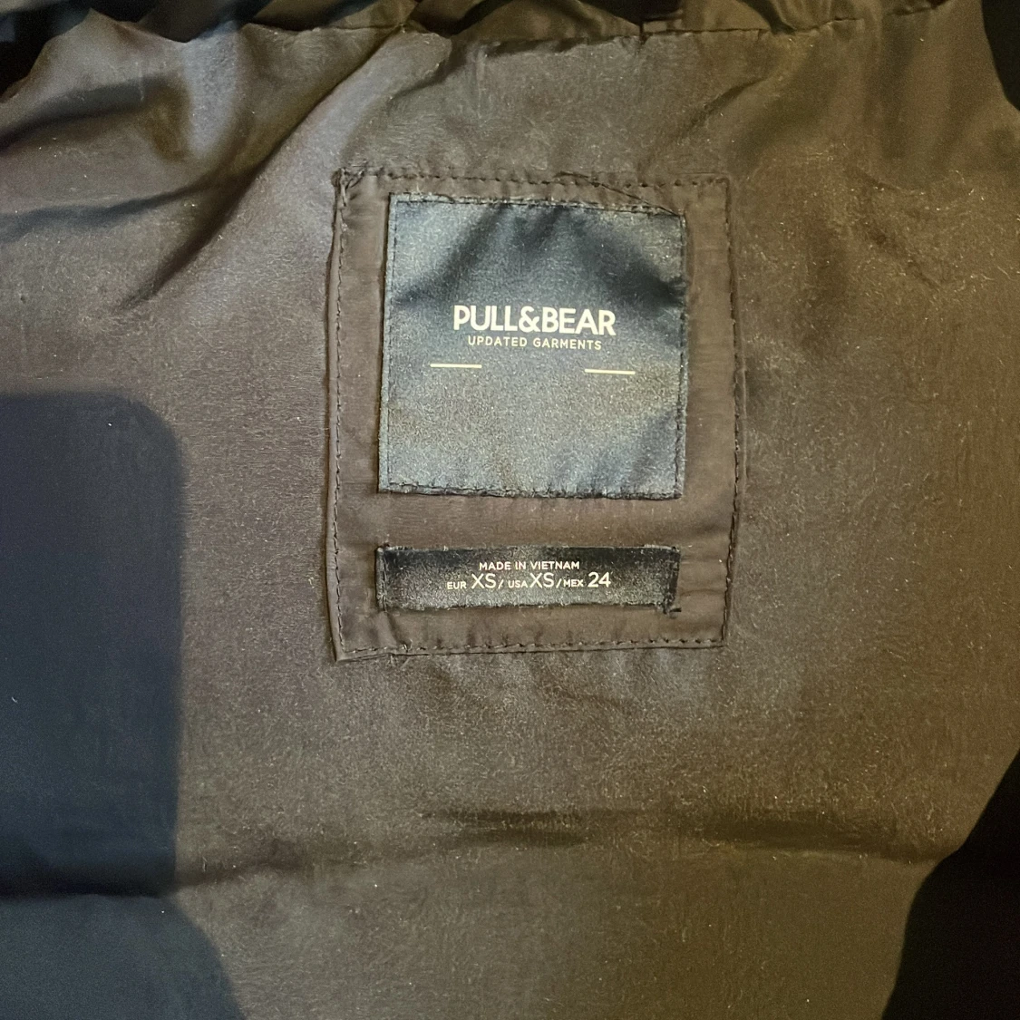 Svart dunväst från Pull&Bear XS - 1
